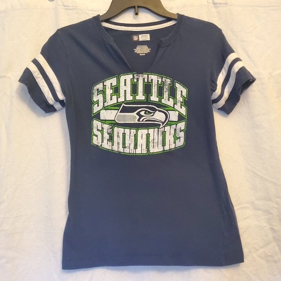 Women's Seattle Seahawks Shirt - Picture 6 of 8